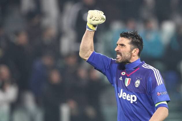 Fußball, Champions League, Juventus Turin - Manchester City Nov. 25, 2015 - Turin, Italy - Juventus goalkeeper Gianluigi Buffon (1) celebrates during the Uefa Champions League group stage football match n5 JUVENTUS - MANCHESTER Turin on 25 11 15 at the Juventus Stadium in Turin, Italy. Copyright 2015 Juventus Fc Vs Manchester City  - ZUMAn230