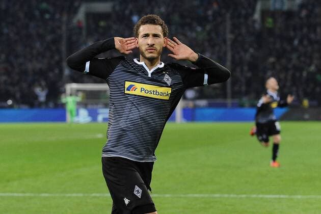 Fußball Champions League Gruppenphase 5. Spieltag Borussia Mönchengladbach - FC Sevilla am 25.11.2015 im Borussia-Park in Mönchengladbach Torjubel zum 2:0 durch Fabian Johnson ( Mönchengladbach ) xTTx