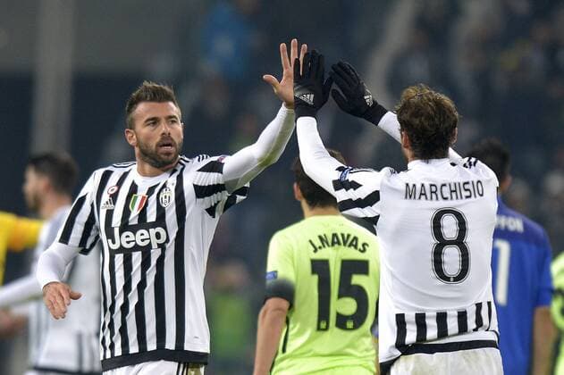 Fußball, Champions League, Juventus Turin - Manchester City Andrea Barzagli, Claudio Marchisio Juventus, Torino 25-11-2015 Juventus Stadium Football Calcio Champions League 2015 2016 Group Stage Group D Juventus Turin vs. Manchester City filippoxalfero