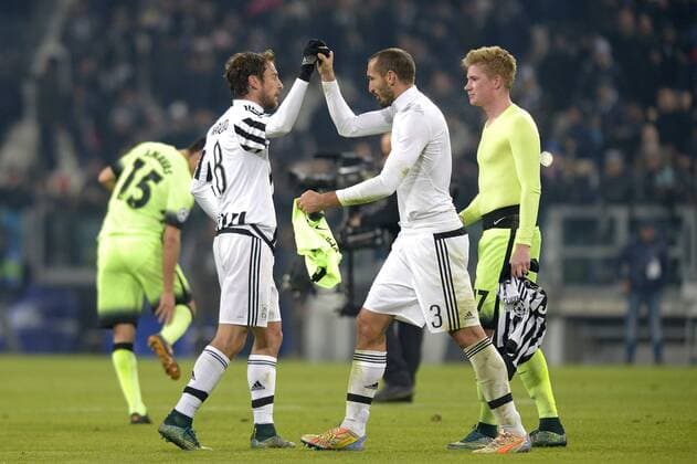 Fußball, Champions League, Juventus Turin - Manchester City Giorgio Chiellini, Claudio Marchisio Juventus, Torino 25-11-2015 Juventus Stadium Football Calcio Champions League 2015 2016 Group Stage Group D Juventus Turin vs. Manchester City filippoxalfero