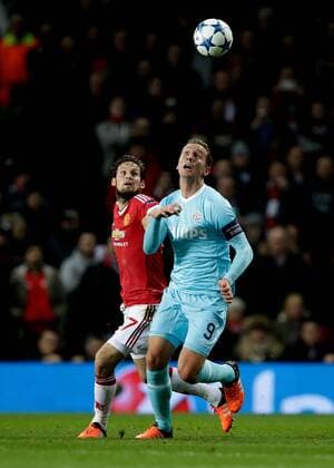 (L-R) LDaley Blind of Manchester United ManU Luuk de Jong of PSV during the UEFA Champions League group B match between Manchester United and PSV Eindhoven on November 25, 2015 at Old Trafford in Manchester, England Manchester United v PSV Eindhoven Champions Laegue 2015 2016 xVIxVIxIMAGESx xEricxVerhoevenxIVx 4625487