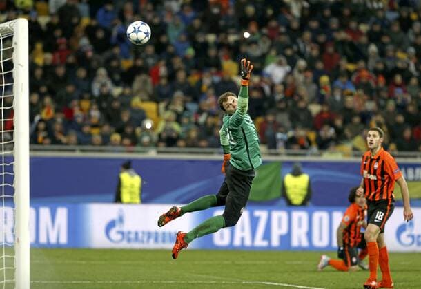 Champions League match between Shakhtar Donetsk and Real Madrid. In this picture, Cristiano Ronaldo scores his goal. xFOTOxCHEMAxREYx 