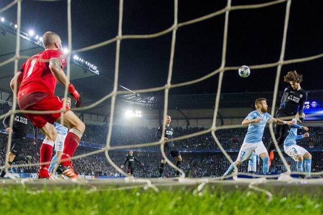 Adrien Rabiot, Johan Wiland - Malmö, Schweden - Champions League, Malmö FF vs. Paris Saint Germain PSG.  Copyright: LUDVIGxTHUNMAN BB151125LT099