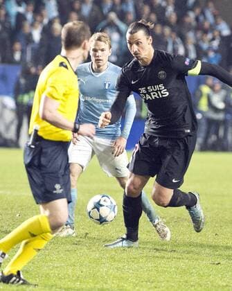 Malmoe Sweden 2015-11-25 Champions League 2015 16 Malmö FF(SWE) vs PSG(F) Zlatan Ibrahimovic (PSG) - 4.04937166
