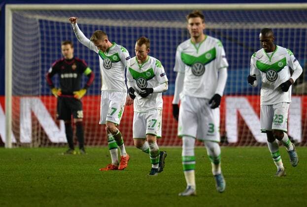 (151126) -- KHIMKI, Nov. 25, 2015 -- Wolfsburg s players celebrate victory after the UEFA Champions League group B football match between Russia s CSKA Moscow and Germany s VfL Wolfsburg in Khimki, Russia, Nov. 25, 2015. Wolfsburg won 2-0 ) (SP)RUSSIA-KHIMKI-UEFA CHAMPIONS LEAGUE-CSKA MOSCOW VS WOLFSBURG PavelxBednyakov 