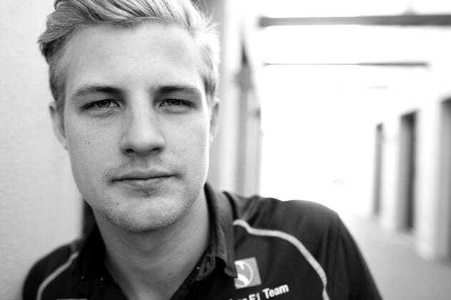 151126 Marcus Ericsson (SWE) Sauber inför Abu Dhabis Grand Prix den 26 november 2015 i Abu Dhabi.  Copyright: PATRIKxLUNDIN BB151126BB031