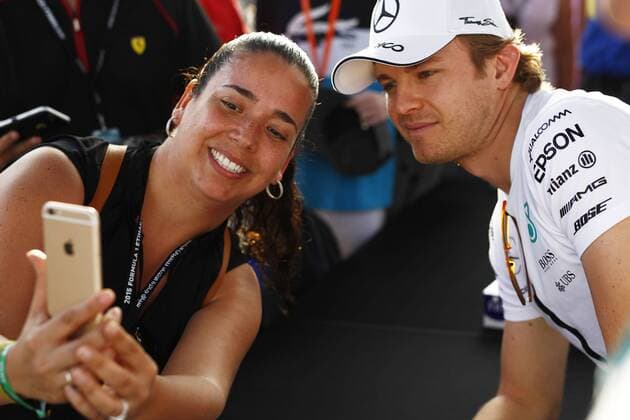 Motorsports: FIA Formula One World Championship WM Weltmeisterschaft 2015, Grand Prix of Abu Dhabi, 6 Nico Rosberg (GER, Mercedes AMG Petronas Formula One Team), xHOCHxZWEIx
