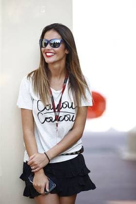 Motorsports: FIA Formula One World Championship WM Weltmeisterschaft 2015, Grand Prix of Abu Dhabi, Lara Alvarez, girlfriend of 14 Fernando Alonso (ESP, McLaren Honda), xHOCHxZWEIx