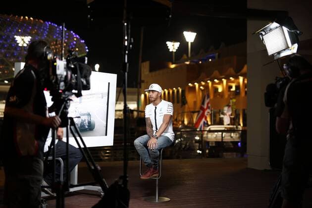 Motorsports: FIA Formula One World Championship WM Weltmeisterschaft 2015, Grand Prix of Abu Dhabi, 44 Lewis Hamilton (GBR, Mercedes AMG Petronas Formula One Team), xHOCHxZWEIx