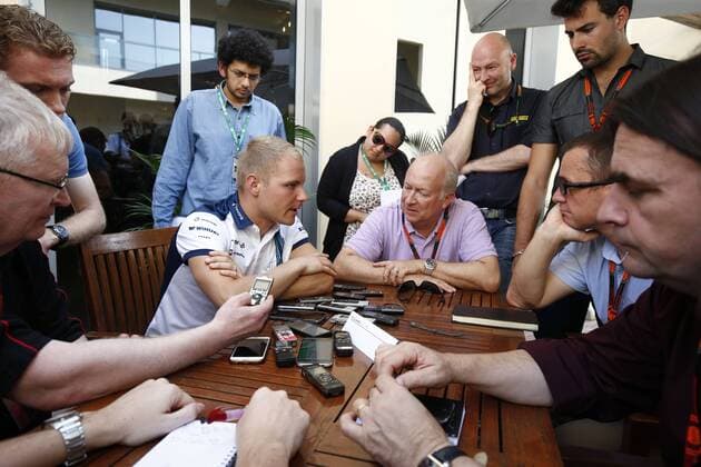 Motorsports: FIA Formula One World Championship WM Weltmeisterschaft 2015, Grand Prix of Abu Dhabi, 77 Valtteri Bottas (FIN, Williams Martini Racing), xHOCHxZWEIx