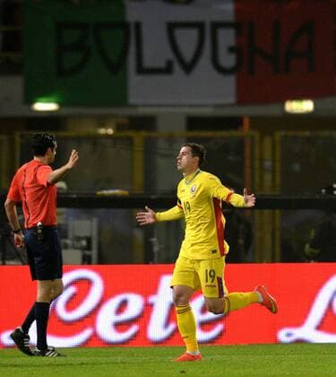 Fußball, Länderspiel, Herren, Italien - Rumänien Football - soccer: international match Länderspiel Italy - Romania, Stancu esulta dopo il gol (Hinweis: Verwendung nur in Deutschland - only Germany) xHOCHxZWEIx xItalyxPhotoxPressx 