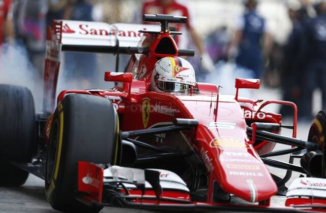Motorsports: FIA Formula One World Championship WM Weltmeisterschaft 2015, Grand Prix of Abu Dhabi, 5 Sebastian Vettel (GER, Scuderia Ferrari), xHOCHxZWEIx