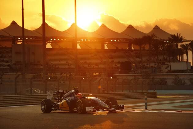 Motorsports: FIA Formula One World Championship WM Weltmeisterschaft 2015, Grand Prix of Abu Dhabi, 12 Felipe Nasr (BRA, Sauber F1 Team), xHOCHxZWEIx