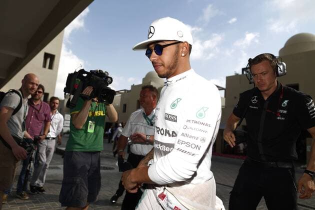 Motorsports: FIA Formula One World Championship WM Weltmeisterschaft 2015, Grand Prix of Abu Dhabi, 44 Lewis Hamilton (GBR, Mercedes AMG Petronas Formula One Team), xHOCHxZWEIx
