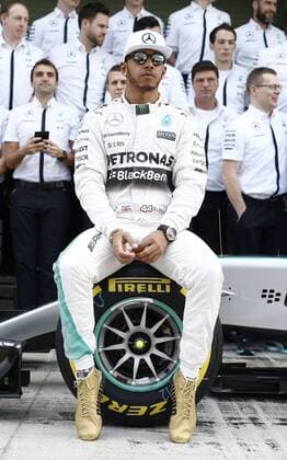 Motorsports: FIA Formula One World Championship WM Weltmeisterschaft 2015, Grand Prix of Abu Dhabi, 44 Lewis Hamilton (GBR, Mercedes AMG Petronas Formula One Team), xHOCHxZWEIx