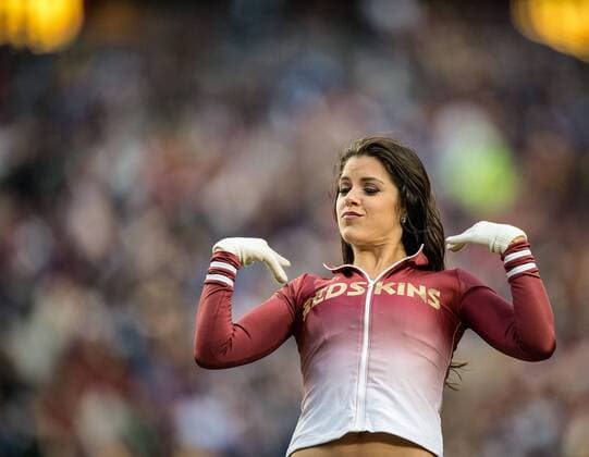 Nov. 29, 2015 - Landover, Maryland, U.S - Redskin cheerleaders perform during the game between the New York Giants and the Washington Redskins. The Redskins beat the Giants 20-14 at FedEx Field in Landover, Maryland. NFL American Football Herren USA 2015 - Redskins beat Giants 20-14 - ZUMAr118