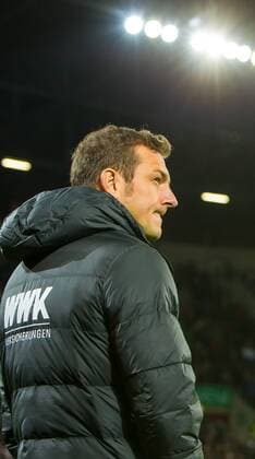 Sonntag, 29.11.2015, 1. Bundesliga, Saison 2015 2016, 14. Spieltag in Augsburg, FC Augsburg - VfL Wolfsburg, 0:0, Cheftrainer Markus Weinzierl (FC Augsburg) DeFodi507