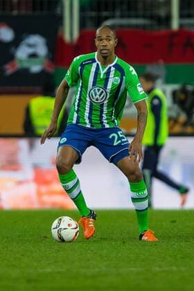 Sonntag, 29.11.2015, 1. Bundesliga, Saison 2015 2016, 14. Spieltag in Augsburg, FC Augsburg - VfL Wolfsburg, 0:0, Naldo (Wolfsburg 25) DeFodi507