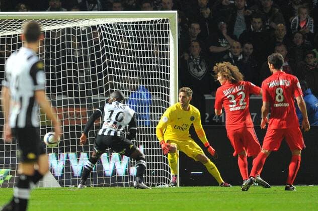 Fußball, Angers SCO - Paris St. Germain KEVIN TRAPP (psg) - Fussball Frankreich, Ligue 1, Angers SCO vs. Paris Saint Germain PSG - 01 12 2015 FEP Panoramic 