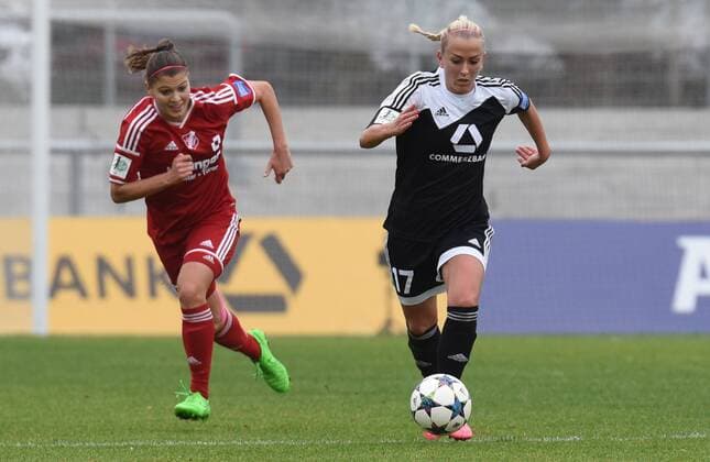 06.12.2015, xblx, Fussball 1.Bundesliga Damen, 1.FFC Frankfurt - SC Sand, emspor, v.l. Claire Savin (SC Sand), Mandy Islacker (1.FFC Frankfurt)
