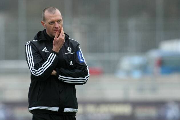 Allianz Frauen-Bundesliga, 10. Spieltag: 1. FFC Frankfurt - SC Sand am Sonntag (06.12.2015) im Stadion am Brentanobad in Frankfurt am Main. Interimstrainer Matt Ross (Frankfurt).