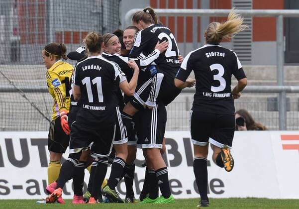 06.12.2015, xblx, Fussball 1.Bundesliga Damen, 1.FFC Frankfurt - SC Sand, emspor, v.l. Dzsenifer Marozsan (1.FFC Frankfurt), Goal scored, Tor zum 1:0, celebrate the goal, Torjubel