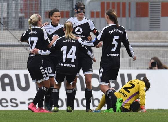 06.12.2015, xblx, Fussball 1.Bundesliga Damen, 1.FFC Frankfurt - SC Sand, emspor, v.l. Dzsenifer Marozsan (1.FFC Frankfurt), Goal scored, Tor zum 1:0, celebrate the goal, Torjubel