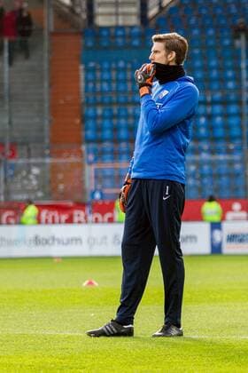 Bochum Andreas Luthe (VfL Bochum 1) beim Spiel zwischen dem VfL Bochum und 1. FC Heidenheim in der 2. Fussball Bundesliga am 06.12.2015, Copyright: Schülerx xEibner-Pressefoto EP_jse