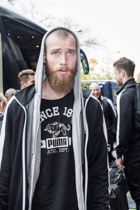 151207 Malmö FFs Jo Inge Berget ankommer till spelarhotellet den 7 december 2015 i Madrid.  Copyright: LUDVIGxTHUNMAN BB151207LT050