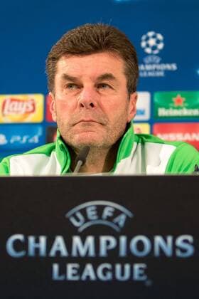 Fußball, UEFA Champions League, Abschlusstraining und Pressekonferenz VfL Wolfsburg; Dieter Hecking (Cheftrainer Wolfsburg) Portrait, Porträt, Einzelbild. xtgx