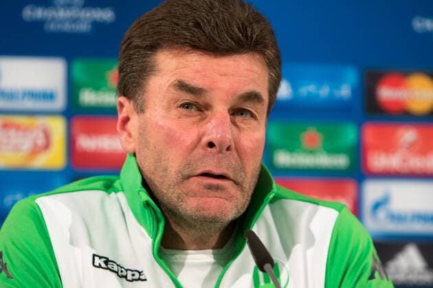 Fußball, UEFA Champions League, Abschlusstraining und Pressekonferenz VfL Wolfsburg; Dieter Hecking (Cheftrainer Wolfsburg) Portrait, Porträt, Einzelbild. xtgx