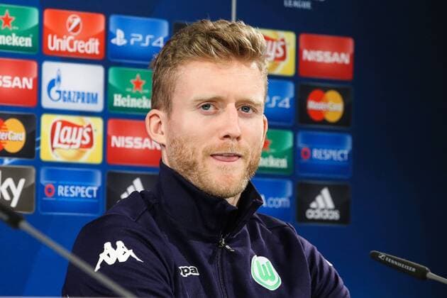 Andre Schürrle (VfL Wolfsburg) - Champions League Gruppe B Saison 2015-2016 Pressekonferenz VfL Wolfsburg vs. Manchester United ManU in der Volkswagen Arena in Wolfsburg - Einzelbild,Deutschland, Fussball, Mann,Männer,07.12.2015