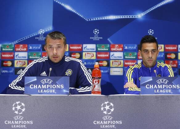 Fußball, Champions League, Maccabi Tel Aviv PK Dec. 8, 2015 - Kiev, Ukraine - Maccabi Tel Aviv s Serbian head coach SLAVISA JOKANOVIC (L) and player ERAN ZAHAVI (R) during a press conference PK Pressekonferenz at the Olimpic stadium,in Kiev,Ukraine,08 December,2015. Dynamo Kiev will face FC Maccabi in the UEFA Champions League group G soccer match on 09 December 2015. SOCCER 2015 - UKRAINE SOCCER UEFA CHAMPIONS LEAGUE,group G - ZUMAg194