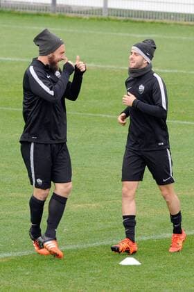 FuÃŸball, Champions League, AS Rom Training 08.12.2015. Technical Center Fulvio Bernardini, Rome, Italy. Uefa Champions League, GroupStage. Final training session AS Roma before their game with BATE on 9th Dec. De Rossi and Pjanic togheter xACTIVAx  ActionPlus11687117