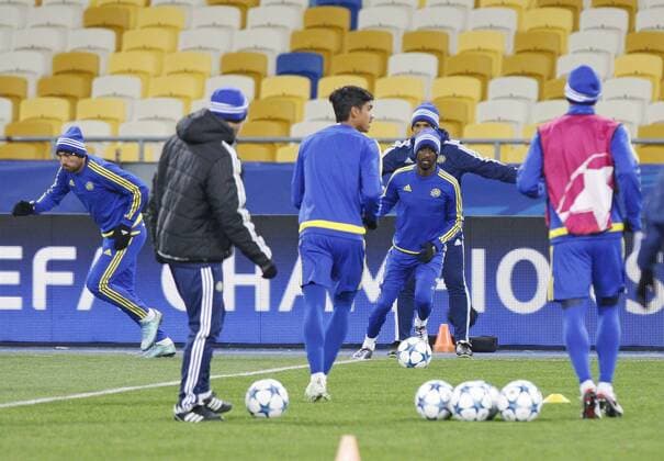 Fußball, Champions League, Maccabi Tel Aviv Training Dec. 8, 2015 - Kiev, ukraine - Maccabi Tel-Aviv FC players during a training session at the Olimpic stadium,in Kiev,Ukraine,08 December,2015. Dynamo Kiev will face FC Maccabi in the UEFA Champions League group G soccer match on 09 December 2015. UEFA Champions League, Maccabi s players training session  - ZUMAn230