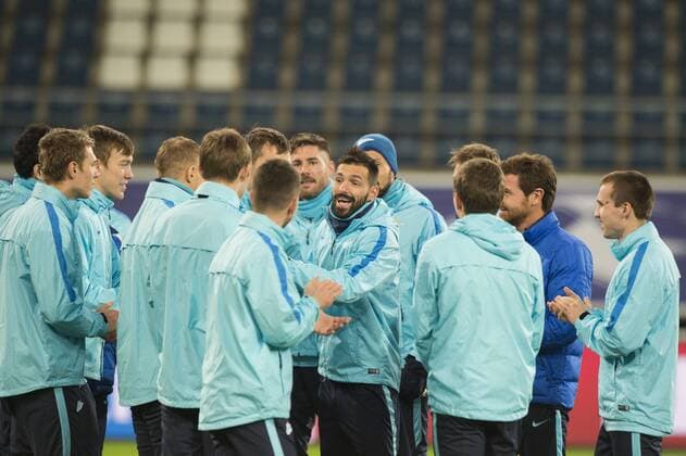 Fußball, Champions League, Zenit St. Petersburg Training - GENT, BELGIUM: Zenit s players pictured during a training session of Russian first division soccer team Zenit St Petersburg, Tuesday 08 December 2015, in Gent. Tomorrow, Gent is playing against Zenit in the UEFA Champions League competition, on the sixth and last day in the group stage, in group H. JASPERxJACOBS  x04753897x