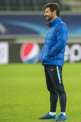 Fußball, Champions League, Zenit St. Petersburg Training - GENT, BELGIUM: Zenit s head coach Andre Villas-Boas pictured in action during a training session of Russian first division soccer team Zenit St Petersburg, Tuesday 08 December 2015, in Gent. Tomorrow, Gent is playing against Zenit in the UEFA Champions League competition, on the sixth and last day in the group stage, in group H. JASPERxJACOBS  x04753902x