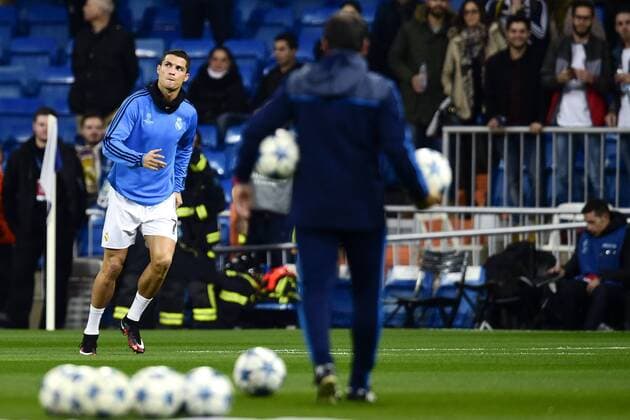 Fußball, Champions League, Real Madrid - Malmö FF, Vor dem Spiel 151208 Real Madrids Cristiano Ronaldo vor der Champions League Partie gegen Real Madrid  LUDVIGxTHUNMAN BB151208LT036
