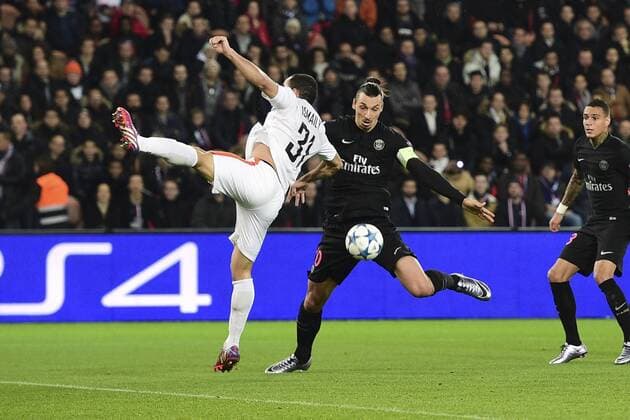 Fußball, Champions League, Paris St. Germain - Schachtar Donezk Zlatan Ibrahimovic (PSG) Ismaily (Shakhtar) FOOTBALL : PSG vs Shakhtar Donetsk - Champions League - 08 12 2015 JBAutissier Panoramic 