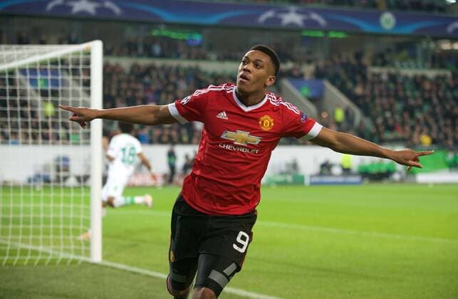 Fußball, Champions League, VfL Wolfsburg - Manchester United Fussball Wolfsburg 08.12..2015 Champions League VFLWolfsburg - Manchester United ManU Anthony Martial (Manchester, No.09) Jubel nach dem 0:1