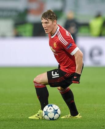 FUSSBALL CHAMPIONS LEAGUE SAISON 2015 2016 VORRUNDE VfL Wolfsburg - Manchester United ManU 08.12.2015 Bastian Schweinsteiger (Manchester United FC) 