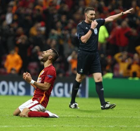 Fußball, Champions League, Galatasaray Istanbul - FC Astana UEFA Champions League Group C soccer match between Galatasaray - Astana in Istanbul, Turkey, 08 December 2015. Pictured: Yasin Oztekin of Galatasaray. 