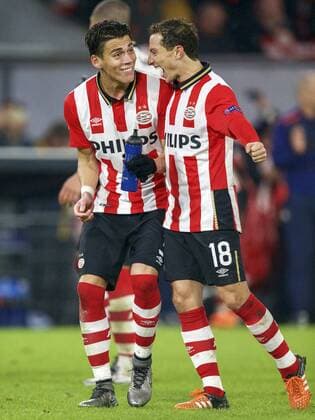 Fußball, Champions League, PSV Eindhoven - ZSKA Moskau (L-R) Hector Moreno of PSV, Andres Guardado of PSV during the UEFA Champions League match between PSV Eindhoven and CSKA Moscow on December 8, 2015 at the Philips stadium in Eindhoven, The Netherlands. PSV v CSKA Moscow UEFA Champions League 2015 2016 xVIxxIVx 4676413