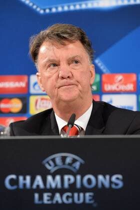 Fußball Champions League Gruppenphase 6. Spieltag VfL Wolfsburg - Manchester United ManU am 08.12.2015 in der Volkswagen Arena in Wolfsburg Louis van Gaal ( Trainer Manchester ) xTTx