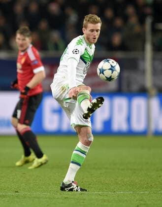 FUSSBALL CHAMPIONS LEAGUE SAISON 2015 2016 VORRUNDE VfL Wolfsburg - Manchester United ManU 08.12.2015 Andre Schuerrle (VfL Wolfsburg) 