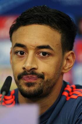Leverkusen Karim Bellarabi ( 38, Bayer 04 Leverkusen), Bayer 04 Leverkusen - FC Barcelona Barca Fussball, Champions-League, 08.12.2015, Copyright: Deutzmann Eibner-Pressefoto EP_CDN