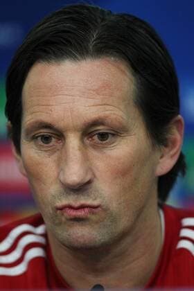 Leverkusen Roger Schmidt (Trainer, Bayer 04 Leverkusen), Bayer 04 Leverkusen - FC Barcelona Barca Fussball, Champions-League, 08.12.2015, Copyright: Deutzmann Eibner-Pressefoto EP_CDN