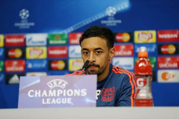 Leverkusen Karim Bellarabi ( 38, Bayer 04 Leverkusen), Bayer 04 Leverkusen - FC Barcelona Barca Fussball, Champions-League, 08.12.2015, Copyright: Deutzmann Eibner-Pressefoto EP_CDN