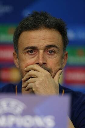 Leverkusen Luis Enrique (Trainer, Coach, FC Barcelona Barca , Bayer 04 Leverkusen - FC Barcelona, Fussball, Champions-League, 08.12.2015, Copyright: Deutzmann Eibner-Pressefoto EP_CDN