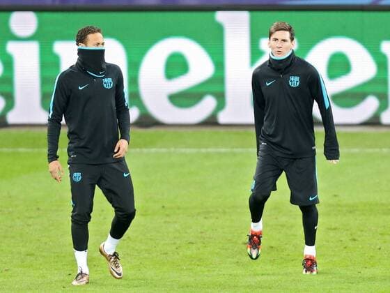 Leverkusen Neymar ( 11, FC Barcelona Barca und Lionel Messi ( 10, FC Barcelona) beim Training, Bayer 04 Leverkusen - FC Barcelona, Fussball, Champions-League, 08.12.2015, Copyright: Deutzmann Eibner-Pressefoto EP_CDN